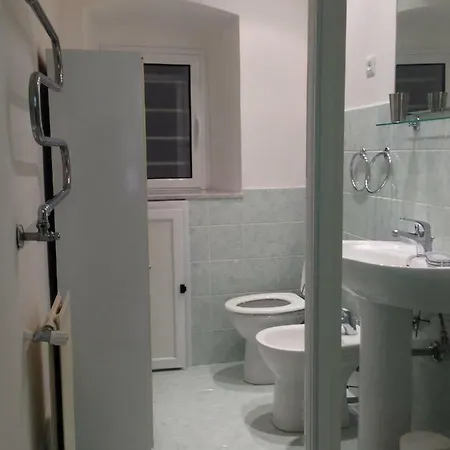 Casa In Centro Al Primo Piano A 5 Passi Da Tutto 公寓 *